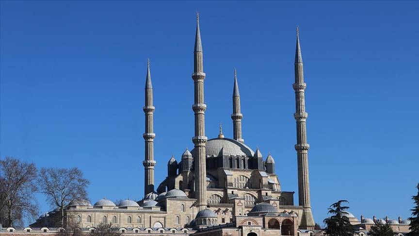 Mimar Sinan’ın ustalık eseri Selimiye Camii’nde tartışma: Kubbe süslemeleri silinecek mi? 10